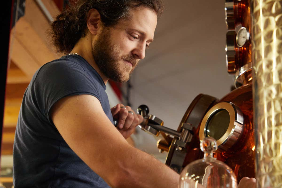 Dal film "Profumo" all'alambicco: Eugin Distilleria compie (già) 5 anni